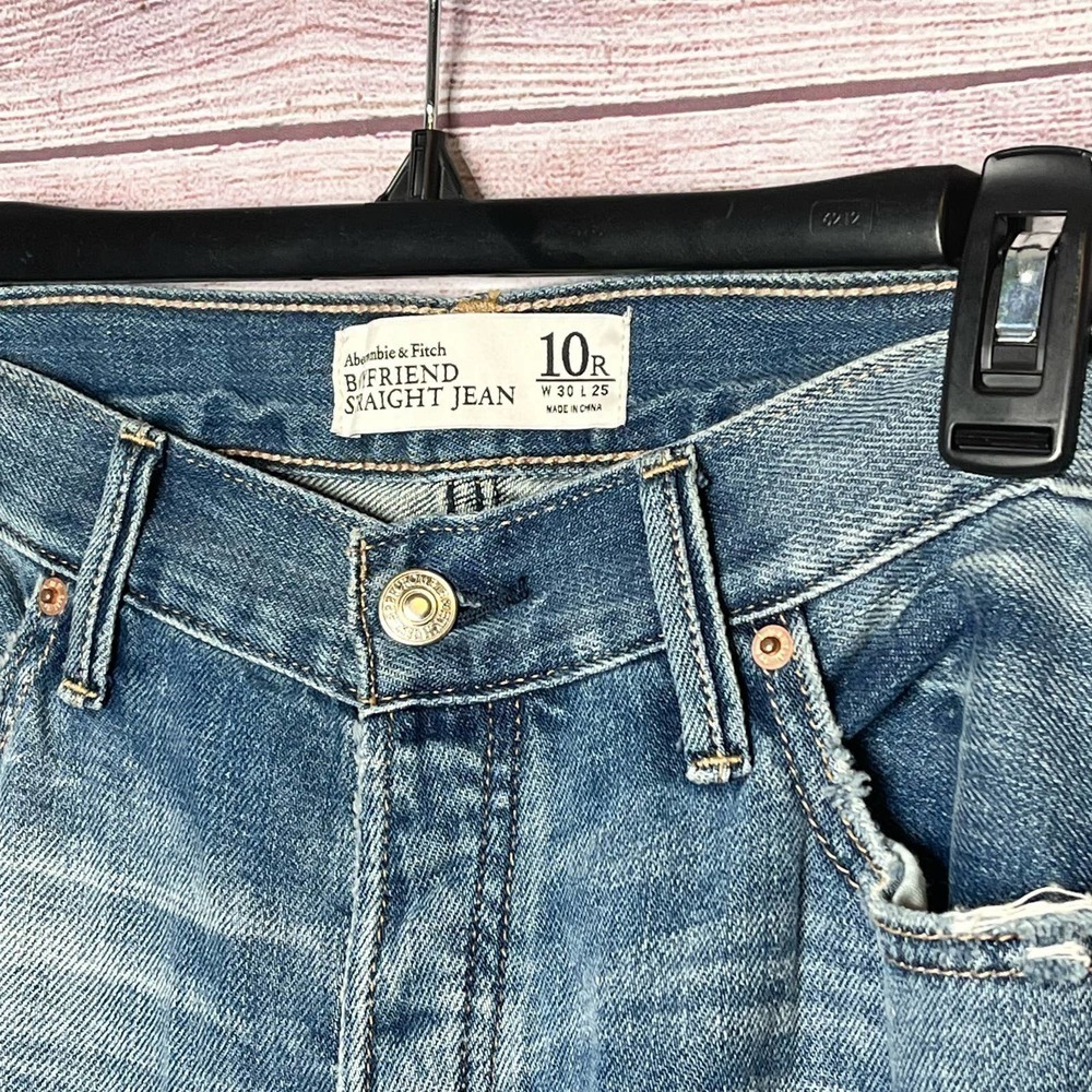 Abercrombie & Fitch Boyfriend Straight Distressed Denim Jeans Size 10 New - Picture 11 of 12